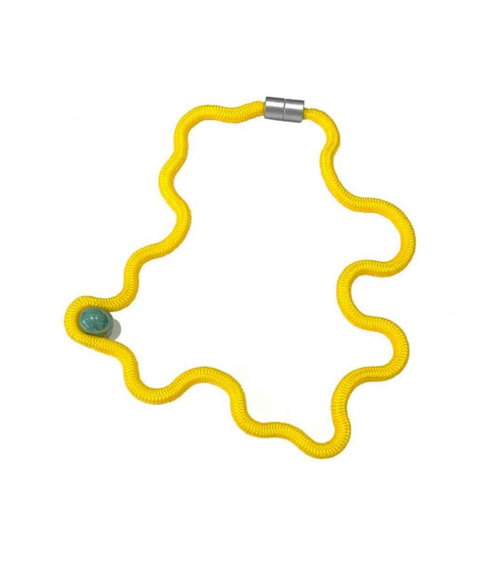 Aventurine, bijoux de créateur, bijoux originaux, bijoux colorés, collier Collana jaune de Christina Brampti